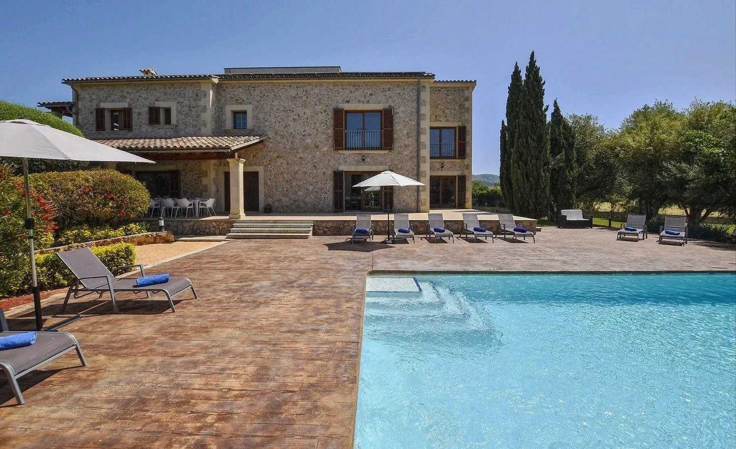 Atemberaubende Villa Mit Pool Und Panoramablick In Unmittelbarer Naehe Von Alcudia Und Dem Meer Дом отдыха Алькудия